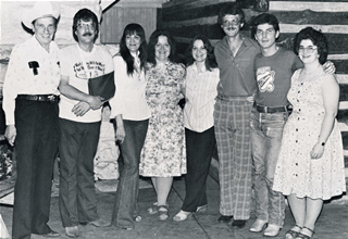 images/photos/JT_pic3a.jpg#joomlaImage://local-images/photos/JT_pic3a.jpg?width=320&height=220